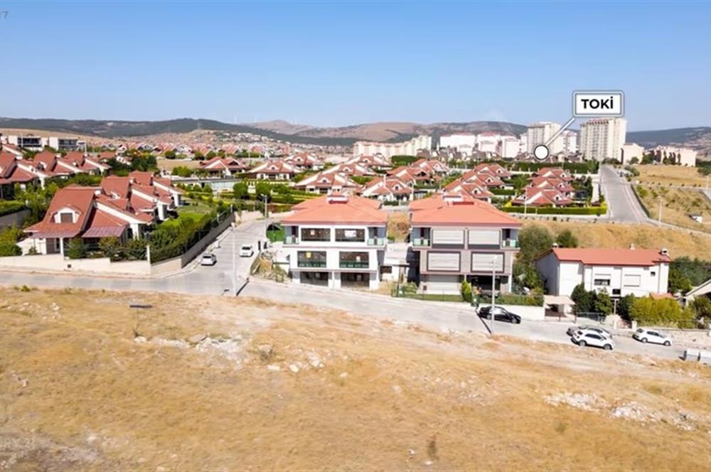 C21 BAL'DAN YENİ MAHALLE'DE 5+2 KİRALIK VİLLA
