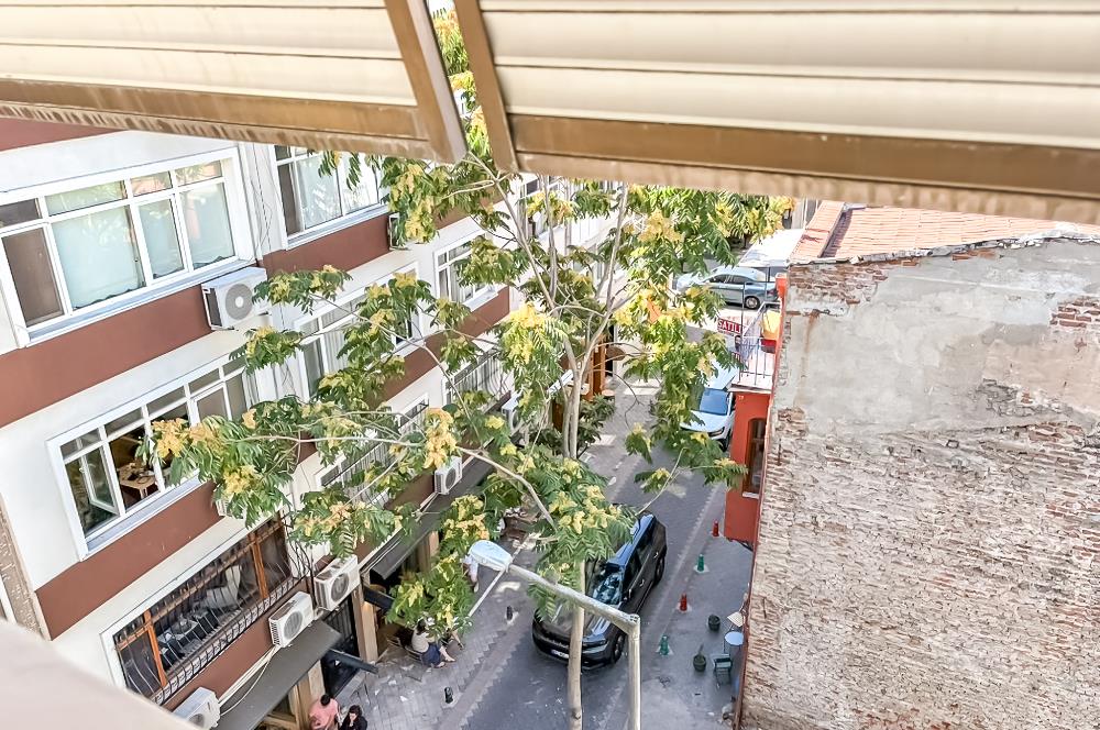 MODA RUŞENAĞA SOKAK'TA | 90 M² NET | KÖŞE DAİRE | 2 BALKON