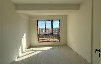 Villakent'te Site İçerisinde Bahçeli 2+1 Satılık Dubleks Villa