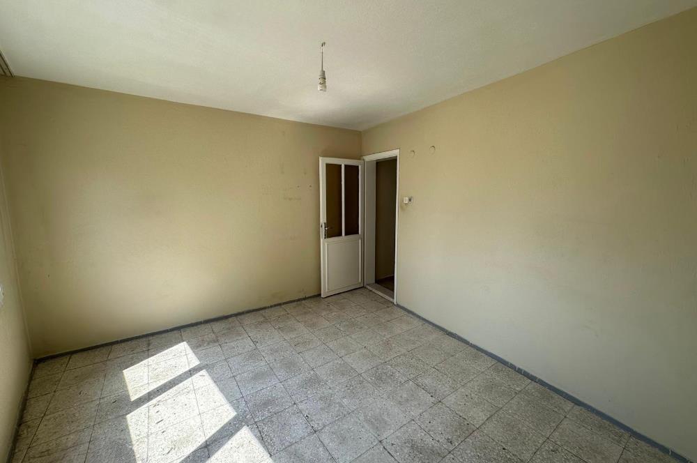 Bornova Yeşilova Mh.de Merkezi Konumda 3+1 Satılık Daire