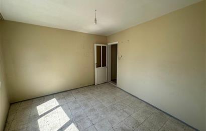 Bornova Yeşilova Mh.de Merkezi Konumda 3+1 Satılık Daire