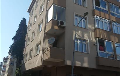 Çamlıca Tepesi Manzaralı 3 Balkonlu 3+1 Ara Kat Köşe Daire