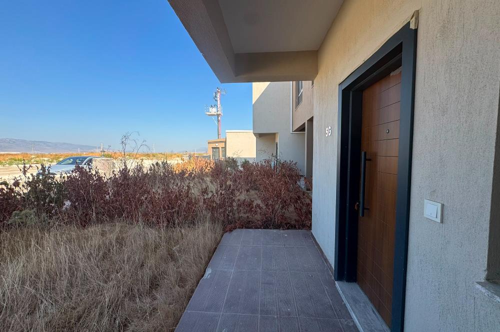 Villakent'te Site İçerisinde Bahçeli 2+1 Satılık Dubleks Villa
