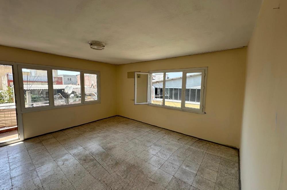 Bornova Yeşilova Mh.de Merkezi Konumda 3+1 Satılık Daire