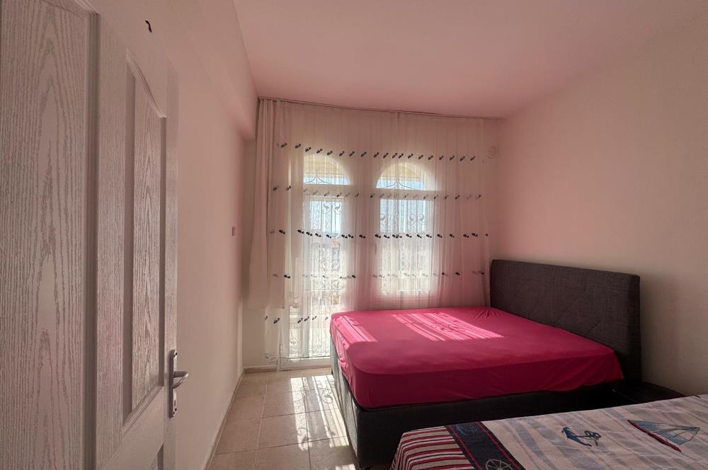 Çeşme Deniz Obası Sitesi'nde Satılık 2+1 Bahçeli Dubleks Villa