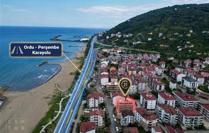 Kumbaşında deniz manzaralı satılık daire