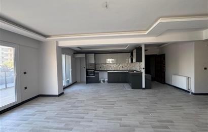 Menemen Asarlık Uluağaç Evlerinde Geniş Balkonlu 3+1 Sıfır Daire