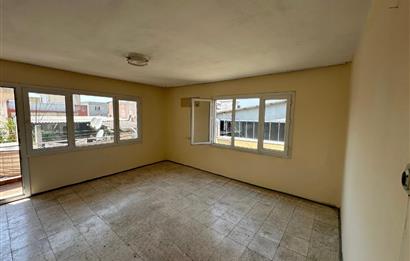 Bornova Yeşilova Mh.de Merkezi Konumda 3+1 Satılık Daire