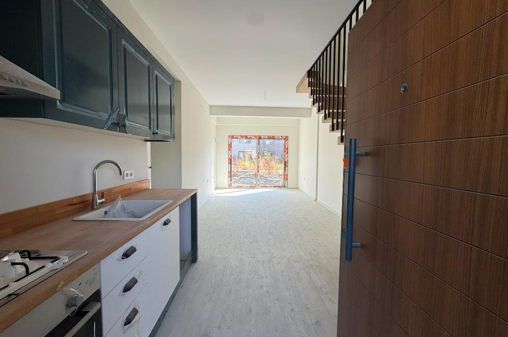 Villakent'te Site İçerisinde Bahçeli 2+1 Satılık Dubleks Villa