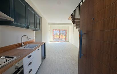 Villakent'te Site İçerisinde Bahçeli 2+1 Satılık Dubleks Villa