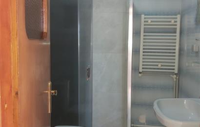 Çamlıca Tepesi Manzaralı 3 Balkonlu 3+1 Ara Kat Köşe Daire