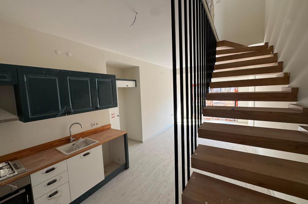Villakent'te Site İçerisinde Bahçeli 2+1 Satılık Dubleks Villa