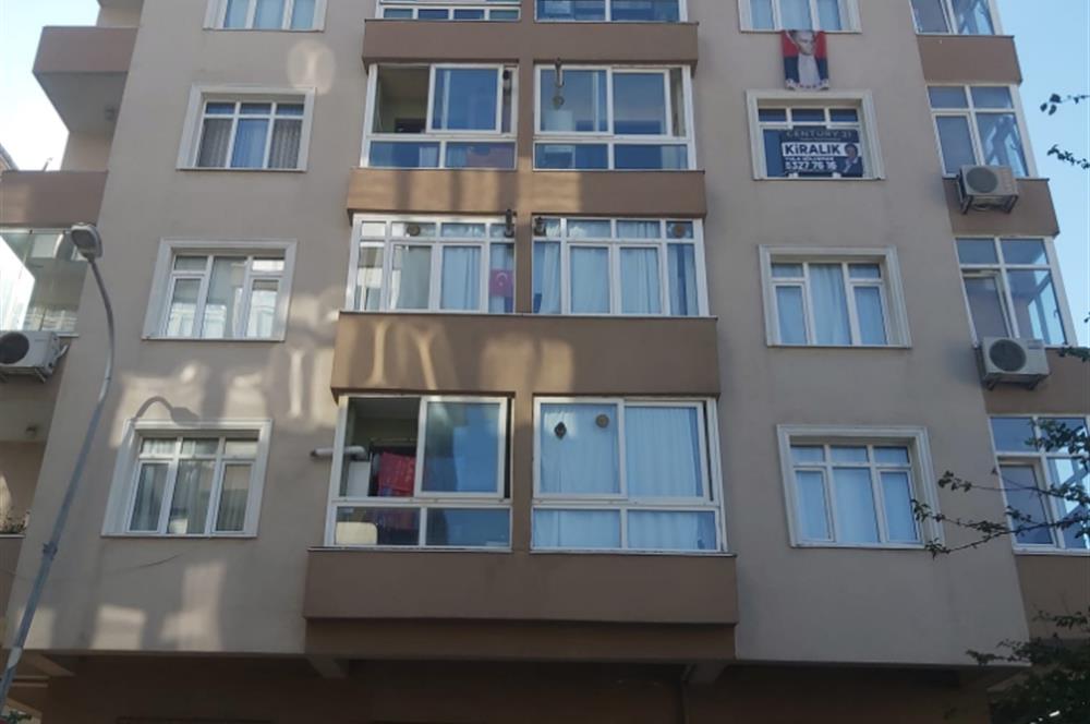 Çamlıca Tepesi Manzaralı 3 Balkonlu 3+1 Ara Kat Köşe Daire