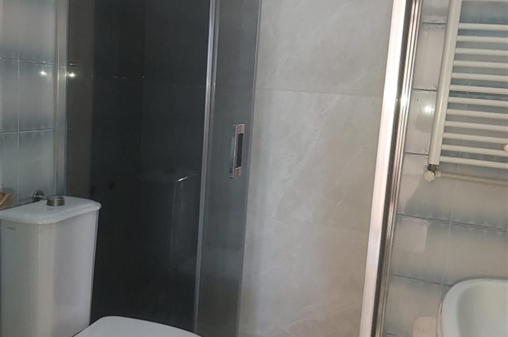 Çamlıca Tepesi Manzaralı 3 Balkonlu 3+1 Ara Kat Köşe Daire