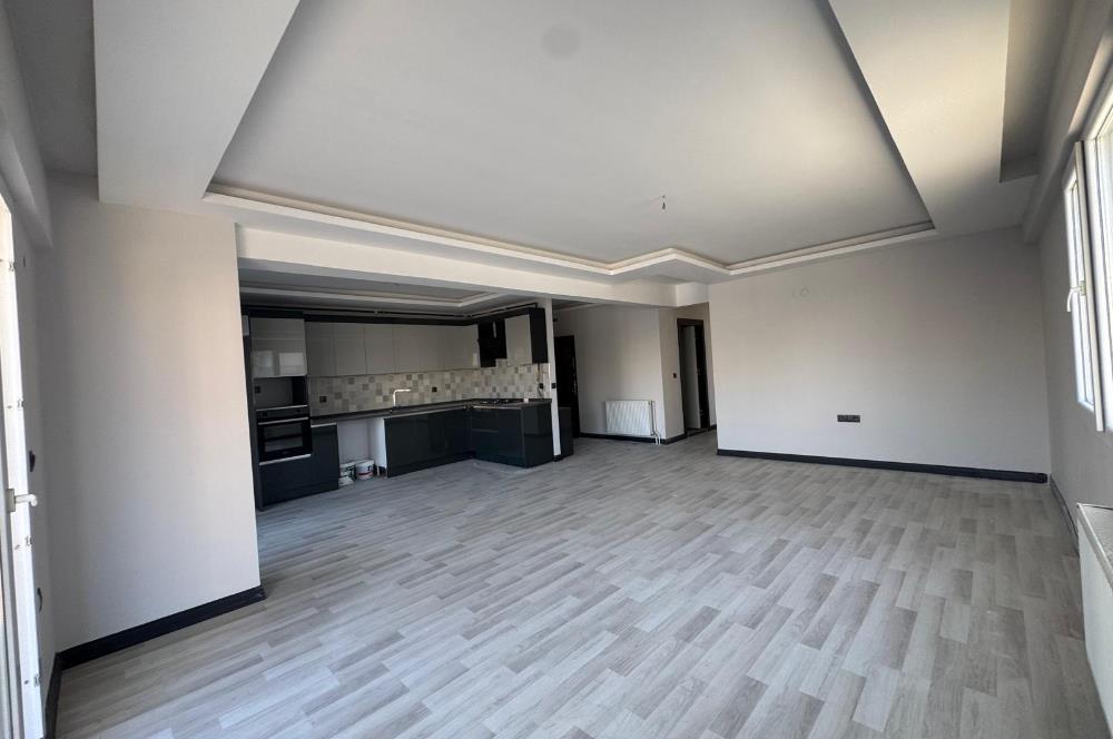 Menemen Asarlık Uluağaç Evlerinde Geniş Balkonlu 3+1 Sıfır Daire