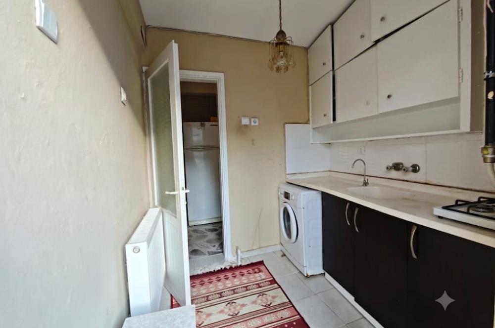 DİNKÇİLER MAHALLESİNDE   SATILIK  2+1  ÇATI KATI DAİRE CENTURY 21 BAL'DAN  