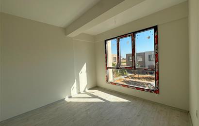 Villakent'te Site İçerisinde Bahçeli 2+1 Satılık Dubleks Villa