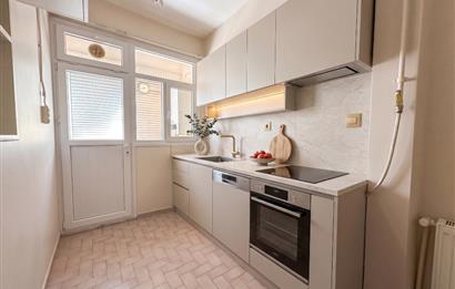 MODA RUŞENAĞA SOKAK'TA | 90 M² NET | KÖŞE DAİRE | 2 BALKON