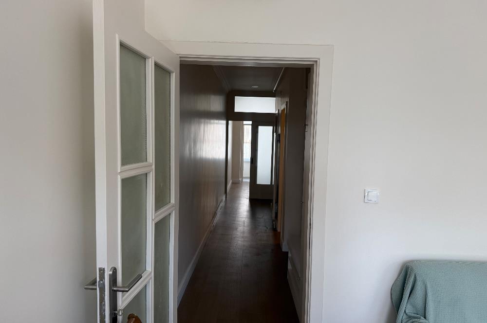 Beyoğlu’nun merkezi ve prestijli bölgelerinden tamamen yenilenmiş satılık 2+1 