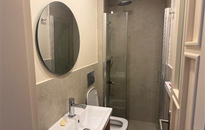 Beyoğlu’nun merkezi ve prestijli bölgelerinden tamamen yenilenmiş satılık 2+1 