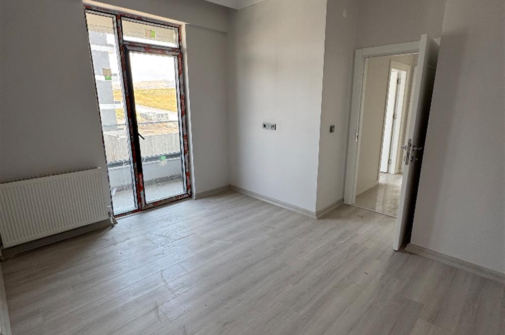 ÖĞRENCİK’TE SINAV KOLEJİ YANI SIFIR 2+1 KİRALIK DAİRE