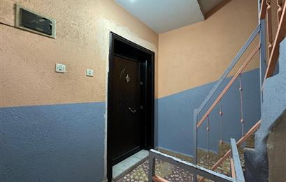 Bornova Yeşilova Mh.de Merkezi Konumda 3+1 Satılık Daire
