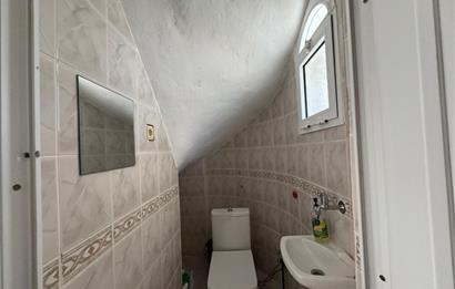 Çeşme Deniz Obası Sitesi'nde Satılık 2+1 Bahçeli Dubleks Villa