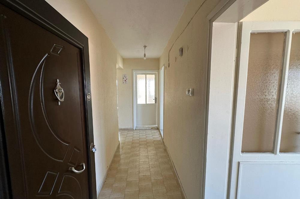 Bornova Yeşilova Mh.de Merkezi Konumda 3+1 Satılık Daire