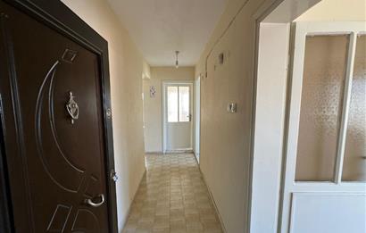 Bornova Yeşilova Mh.de Merkezi Konumda 3+1 Satılık Daire
