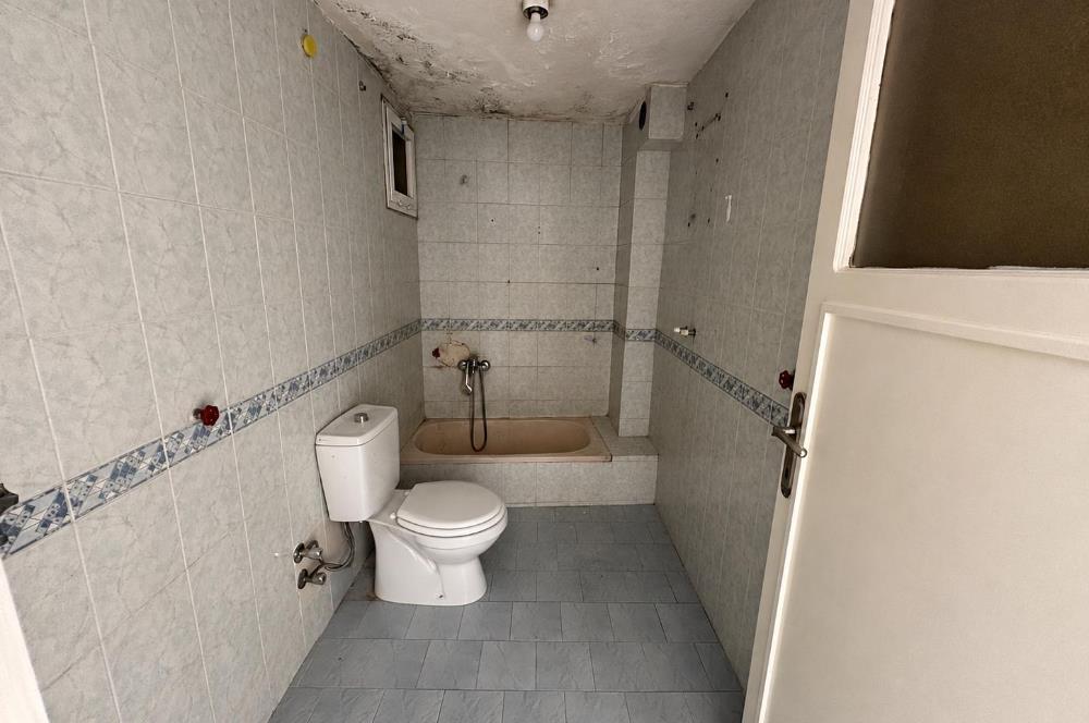 Bornova Yeşilova Mh.de Merkezi Konumda 3+1 Satılık Daire