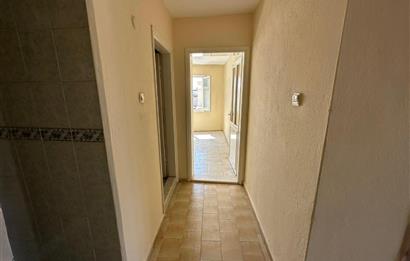 Bornova Yeşilova Mh.de Merkezi Konumda 3+1 Satılık Daire