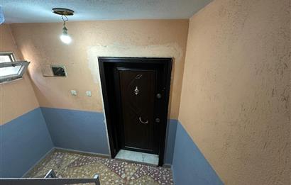Bornova Yeşilova Mh.de Merkezi Konumda 3+1 Satılık Daire