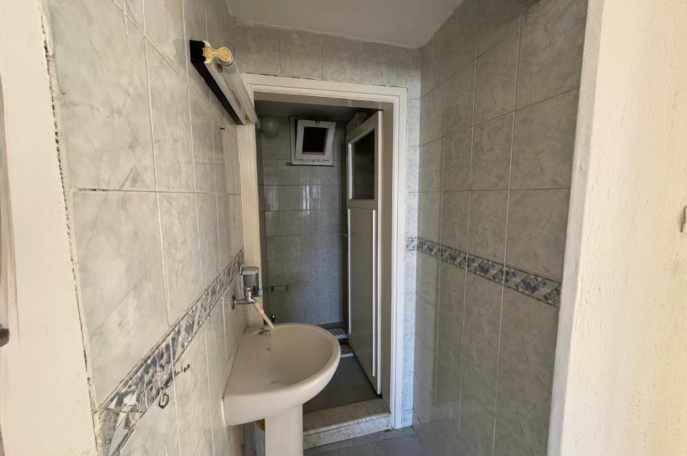 Bornova Yeşilova Mh.de Merkezi Konumda 3+1 Satılık Daire