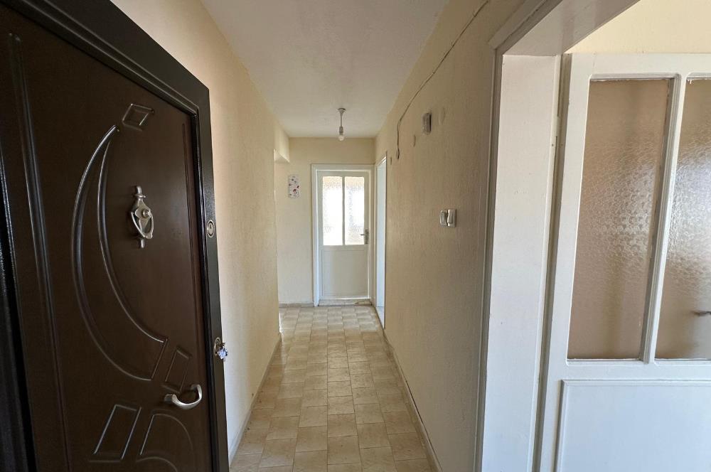Bornova Yeşilova Mh.de Merkezi Konumda 3+1 Satılık Daire
