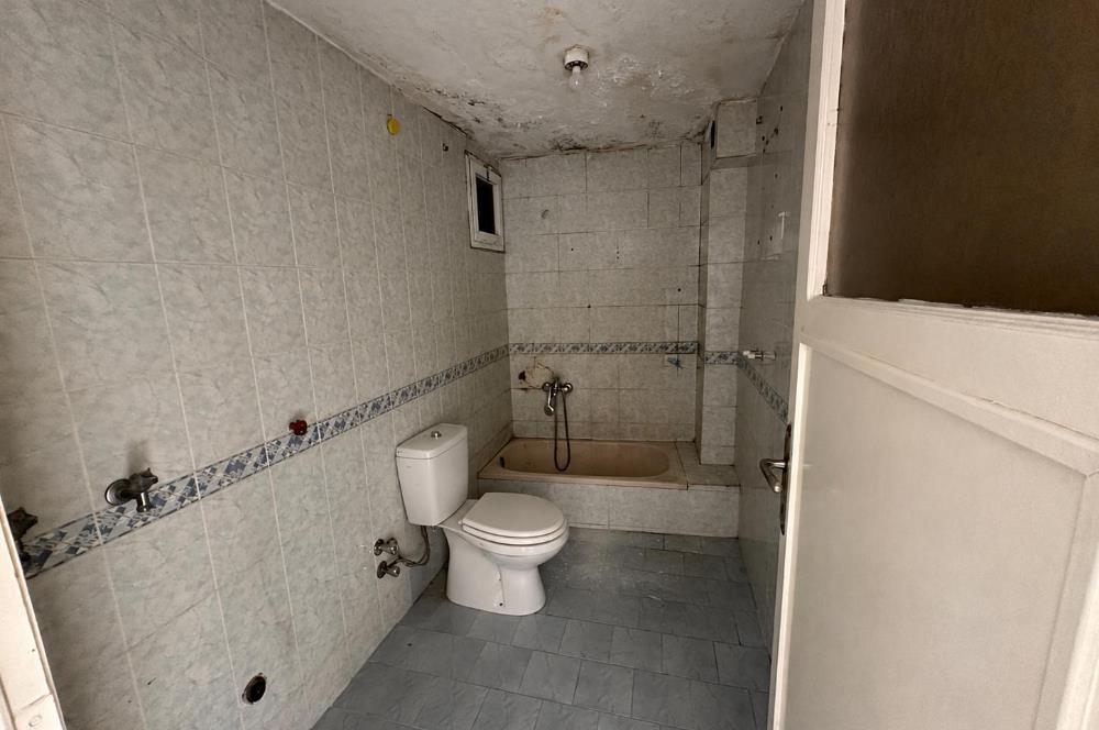 Bornova Yeşilova Mh.de Merkezi Konumda 3+1 Satılık Daire