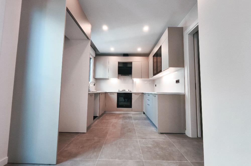 Kadıköy Çiftehavuzlar Sahilde Satilik 3+1 Daire 