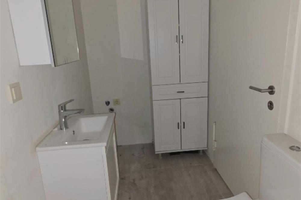 Kadıköy Caddebostan'da 2+1 Sahilde Satılık Daire