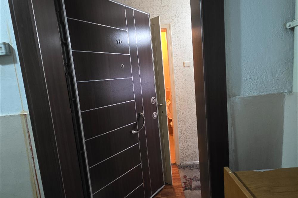 NECATİBEY CAD. ÜZERİ ASANSÖRLÜ BİNADA SATILIK 1+1 KOMBİLİ DAİRE