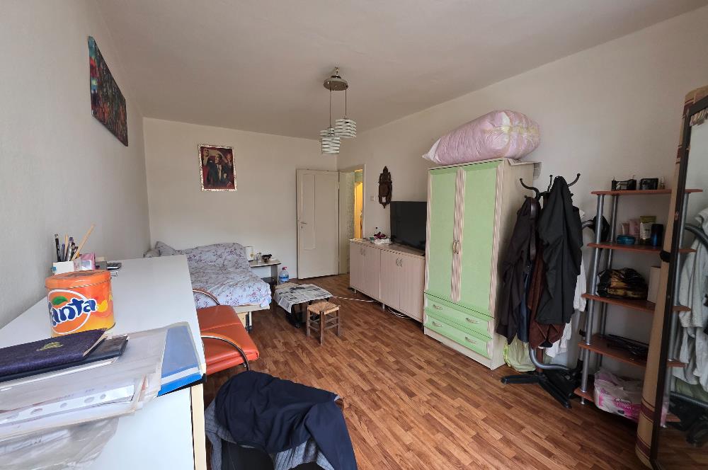 NECATİBEY CAD. ÜZERİ ASANSÖRLÜ BİNADA SATILIK 1+1 KOMBİLİ DAİRE