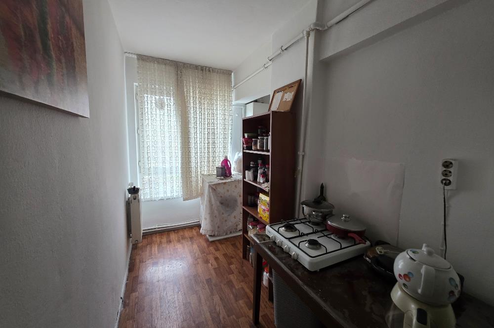 NECATİBEY CAD. ÜZERİ ASANSÖRLÜ BİNADA SATILIK 1+1 KOMBİLİ DAİRE