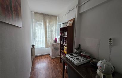 NECATİBEY CAD. ÜZERİ ASANSÖRLÜ BİNADA SATILIK 1+1 KOMBİLİ DAİRE