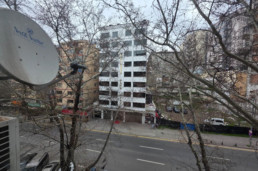 NECATİBEY CAD. ÜZERİ ASANSÖRLÜ BİNADA SATILIK 1+1 KOMBİLİ DAİRE