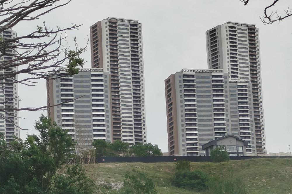 ANKARA BEYTEPEDE AKÇALIDA 4+1 ÖNÜ AÇIK DAİREMİZ SATILIKTIR.