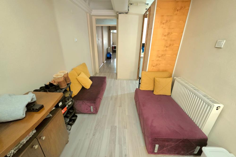 Karsiyaka carsi Satilik 2+1 daire