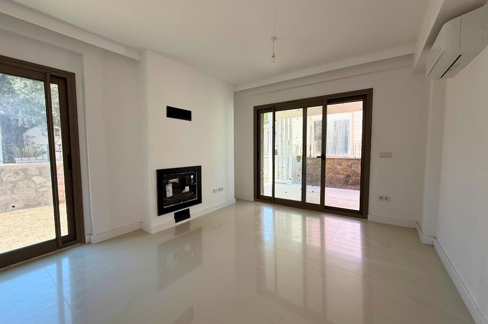 Gümüşlük Merkezde Kiralık Yeni Butik Site İçinde Müstakil 3+1 Dubleks ( Eşyasız )