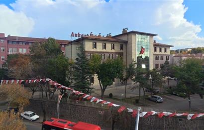 DİKİMEVİ METROSUNA 4 BİNA MESAFEDE 3+1 KOMBİLİ BAĞIMSIZ SALON