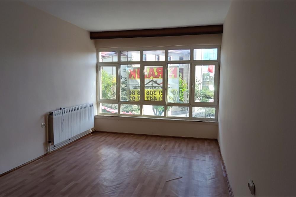DİKİMEVİ METROSUNA 4 BİNA MESAFEDE 3+1 KOMBİLİ BAĞIMSIZ SALON
