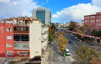 DİKİMEVİ METROSUNA 4 BİNA MESAFEDE 3+1 KOMBİLİ BAĞIMSIZ SALON