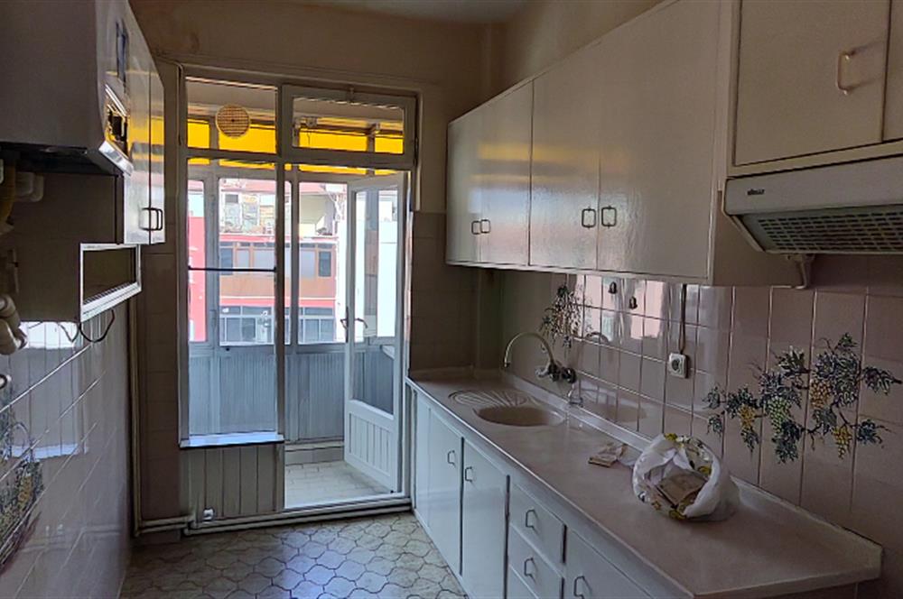 DİKİMEVİ METROSUNA 4 BİNA MESAFEDE 3+1 KOMBİLİ BAĞIMSIZ SALON