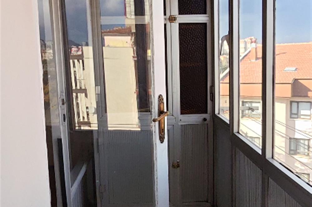DİKİMEVİ METROSUNA 4 BİNA MESAFEDE 3+1 KOMBİLİ BAĞIMSIZ SALON